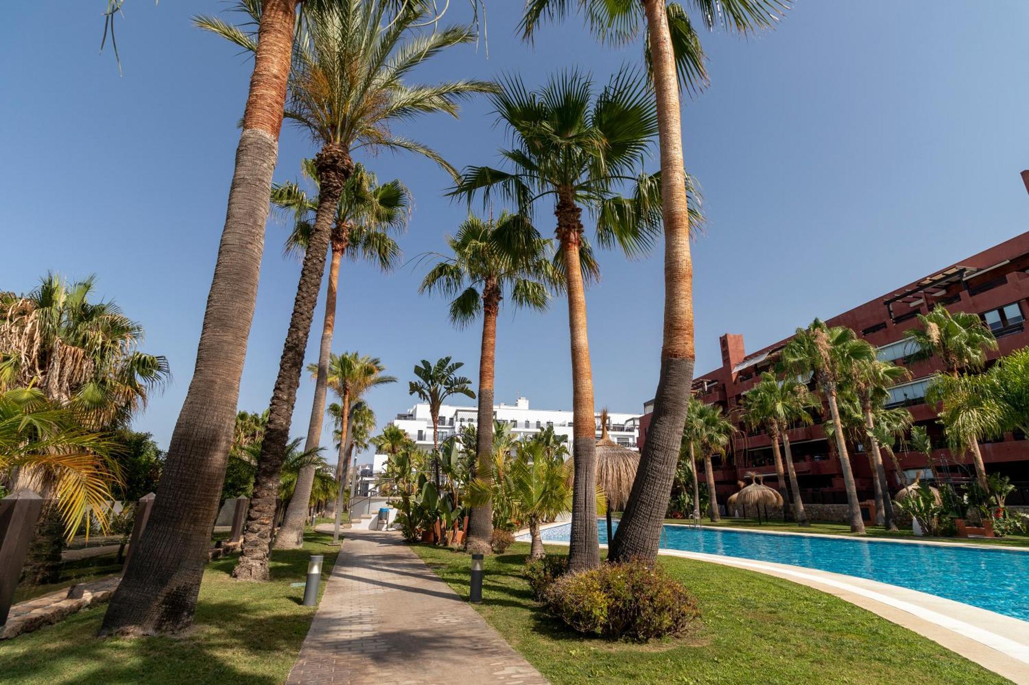 Rentitspain Horizonte En Playa Nasila Montanas Y Golf *