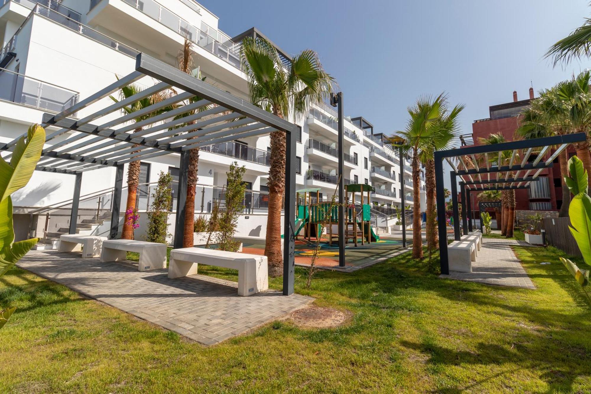 Rentitspain Horizonte En Playa Nasila Montanas Y Golf Motril